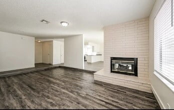 882 Scarlet Ave in Henderson, NV - Foto de edificio - Building Photo