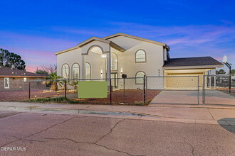 8921 Gemotes Pl in El Paso, TX - Building Photo - Building Photo