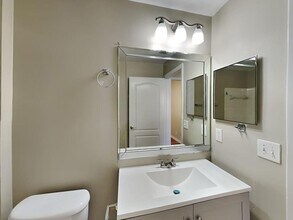 1500 Hammock Ln in Pembroke Pines, FL - Building Photo - Building Photo