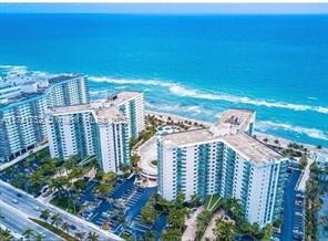 3901 S Ocean Dr, Unit # 2B in Hollywood, FL - Building Photo - Building Photo