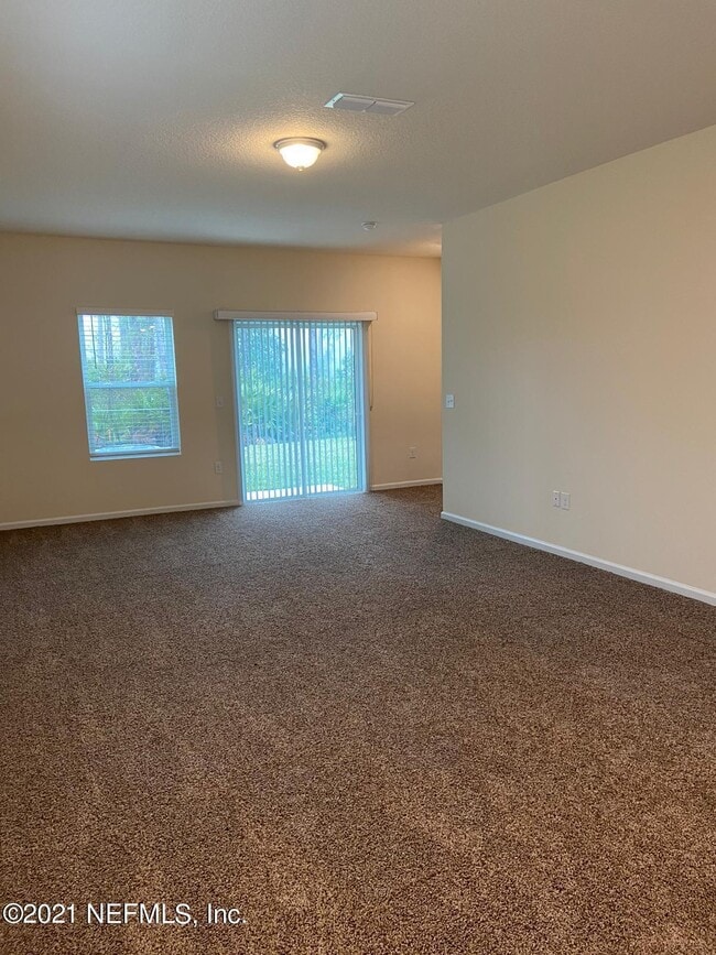 211 Scotch Pebble Dr in Jacksonville, FL - Building Photo - Building Photo