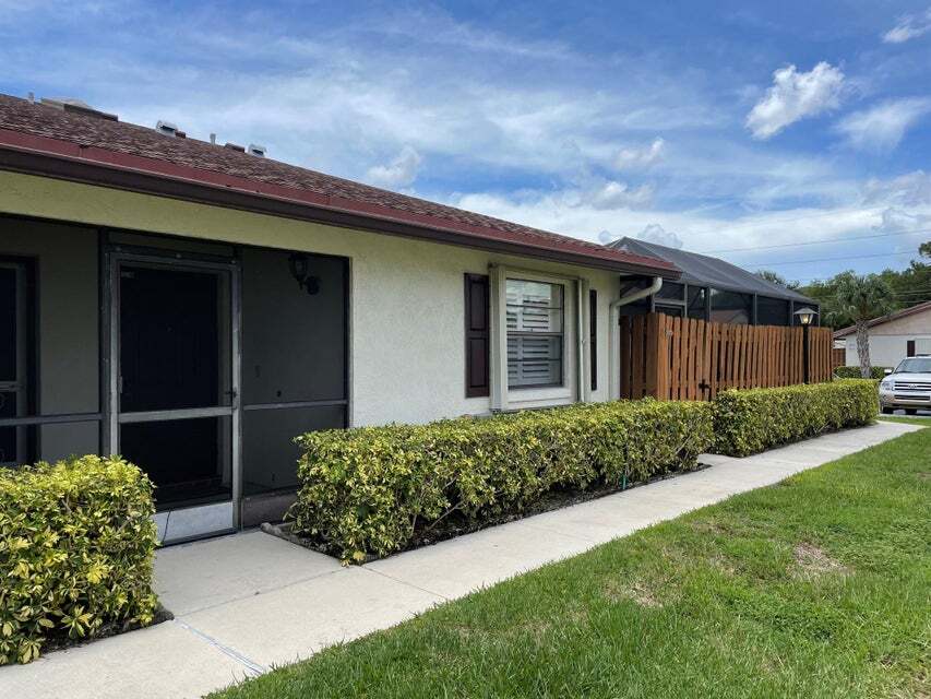 3812 Coco Loba Ln in Boynton Beach, FL - Foto de edificio