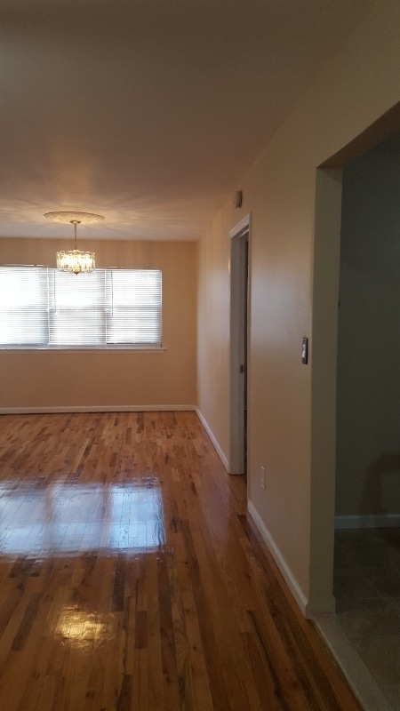 266 College Dr in Edison, NJ - Building Photo - Building Photo