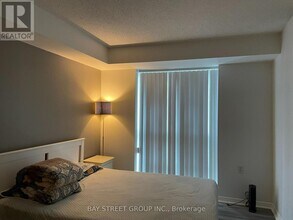 906-920 OLIVE Ave in Toronto, ON - Building Photo - Building Photo