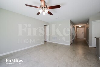 513 Earhart Dr in Davenport, FL - Building Photo - Building Photo