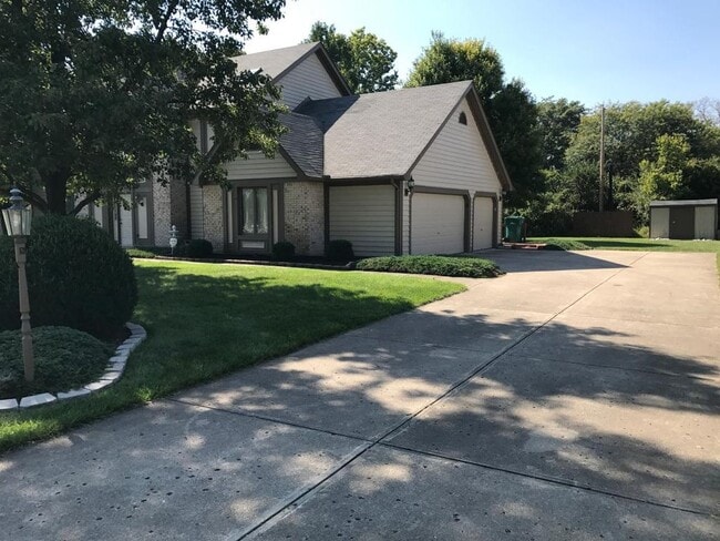 1849 Andrea Cir in Dayton, OH - Building Photo - Building Photo