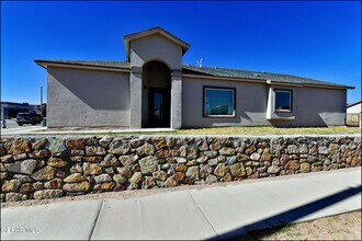 14945 Tierra Escape Ave in El Paso, TX - Building Photo - Building Photo