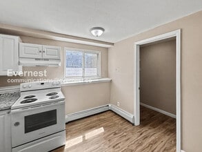 1709 Hampton S, Unit 1 in Colorado Springs, CO - Building Photo - Building Photo