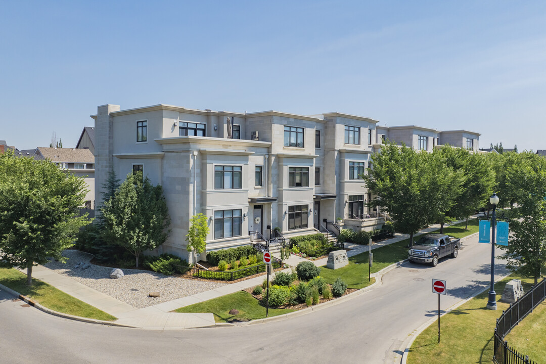 Valour Park in Calgary, AB - Building Photo