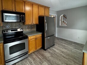 3995 Valley Ct in Winston-Salem, NC - Building Photo - Building Photo