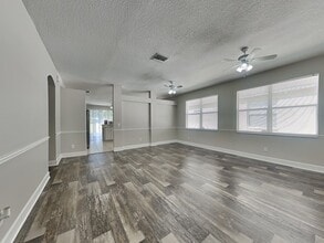 4943 Whistling Pines Ct in Wesley Chapel, FL - Building Photo - Building Photo