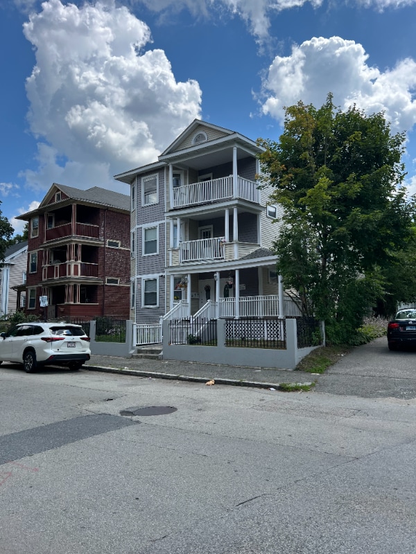 property at 33 Beaver St