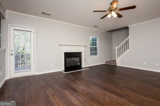 4631 Glider Cir in Douglasville, GA - Foto de edificio - Building Photo