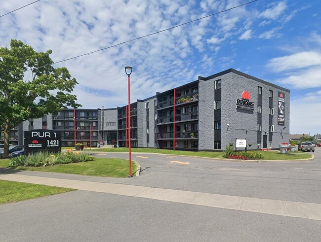 The Brookdale in Cornwall, ON - Building Photo - Primary Photo