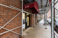 618 Washington St in New York, NY - Building Photo - Building Photo