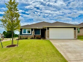 3716 Pettit Blvd in Edmond, OK - Building Photo