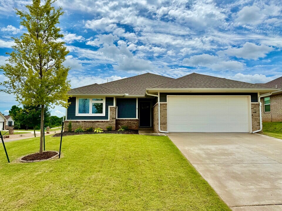 3716 Pettit Blvd in Edmond, OK - Building Photo