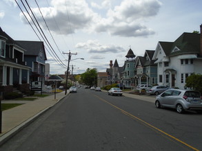 66 Holmes Ave in Waterbury, CT - Building Photo - Other