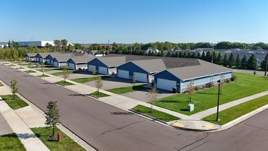 SCS Eau Claire in Eau Claire, WI - Foto de edificio - Building Photo