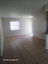 6440 62nd Ave N in Pinellas Park, FL - Building Photo