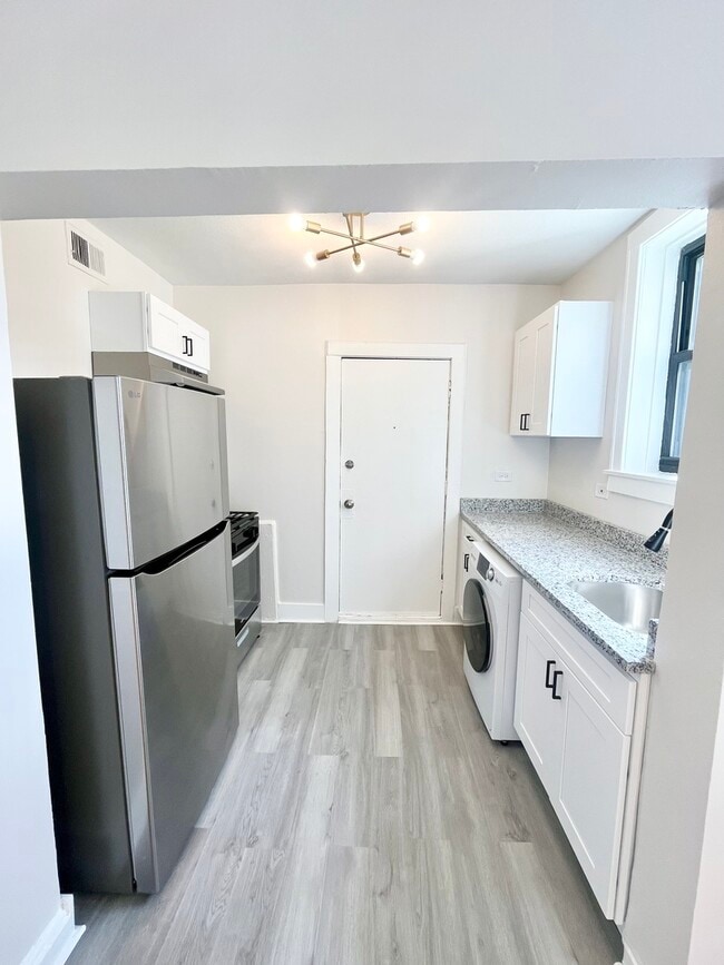 1329 N Lorel Ave in Chicago, IL - Building Photo - Building Photo