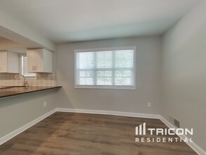 9414 Victoria Dr in Upper Marlboro, MD - Building Photo - Building Photo