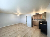 1200 Colonnades Dr photo'