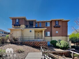 803 E 98th Ave in Thornton, CO - Building Photo