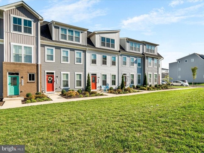 404 Waverley Dr in Frederick, MD - Building Photo - Building Photo