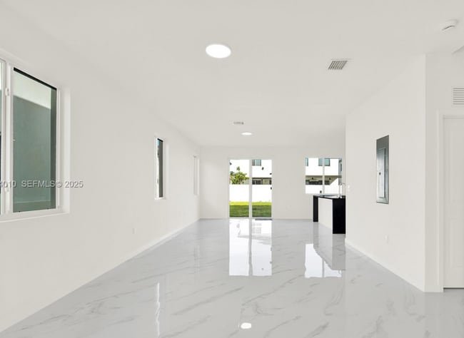 22535 SW 125th Ave in Miami, FL - Building Photo - Building Photo