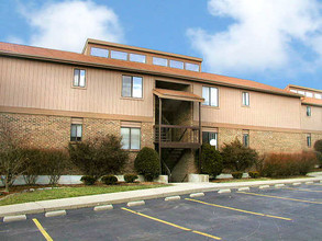 Grandin Club Apartments in Cincinnati, OH - Building Photo - Building Photo