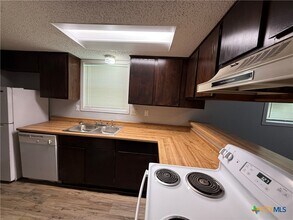 924 N 7th St in Copperas Cove, TX - Building Photo - Building Photo