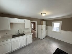 121 N 8th St, Unit 121 N 8th St Upper in Olean, NY - Building Photo