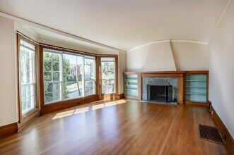 330 Hazelwood Ave in San Francisco, CA - Building Photo - Building Photo