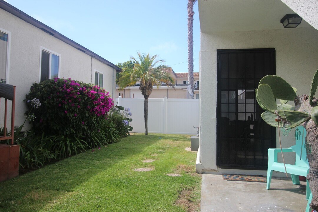 3989 Lamont St in San Diego, CA - Building Photo