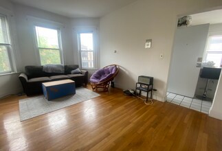 530 Cambridge St, Unit 3 in Boston, MA - Building Photo - Building Photo