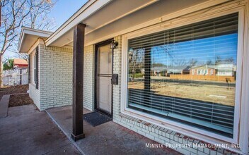 2203 37th St in Lubbock, TX - Building Photo - Building Photo