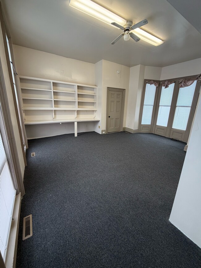 5224 W Seneca St in Vernon, NY - Foto de edificio - Building Photo