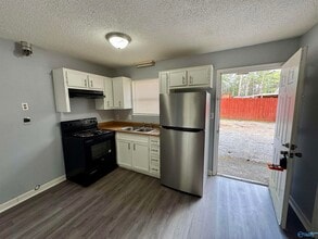 3702 Penny St SW in Huntsville, AL - Building Photo - Building Photo