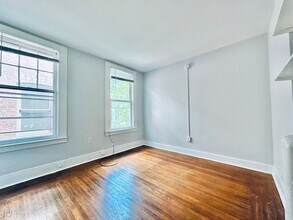 21-21 Lynwood Pl in New Haven, CT - Building Photo - Building Photo