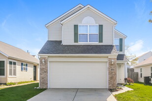 5655 Cheval Ln in Indianapolis, IN - Building Photo