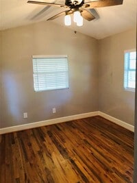 734 McDaniel St photo'