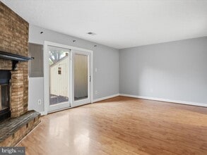 1145 Autumnhaze Ct in Herndon, VA - Building Photo - Building Photo