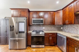 9813 S Aberdeen St in Chicago, IL - Building Photo - Building Photo