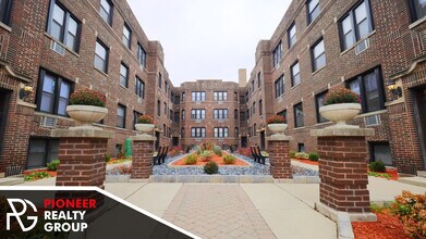 736 W Addison St, Unit 750-2S in Chicago, IL - Foto de edificio - Building Photo