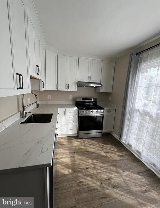 10108 Sabin Dr in Manassas, VA - Building Photo