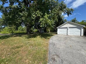 1629 Talisman Ln in St. Louis, MO - Building Photo - Building Photo