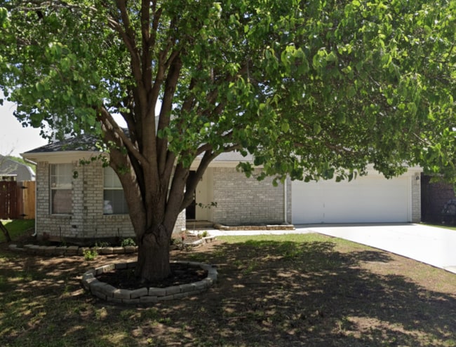 property at 1606 Oxford Dr