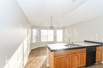 7678 Breeze Wood Cove in Memphis, TN - Building Photo - Building Photo