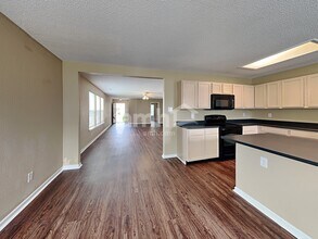 12211 Doncaster Ct in Fishers, IN - Building Photo - Building Photo